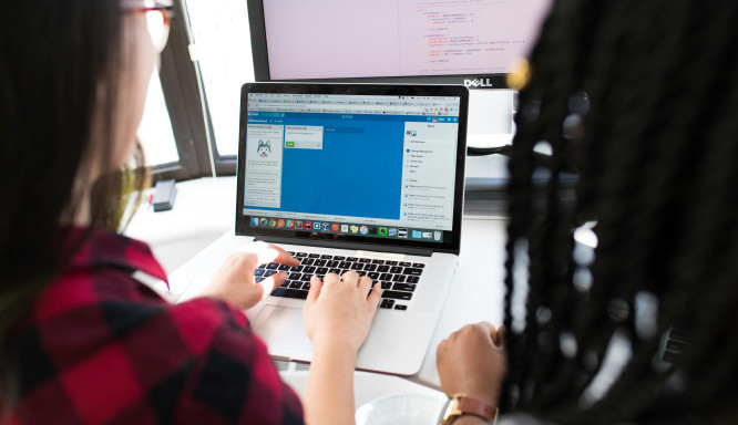 Digitale Dominanz entsteht Off-Site: Die neue Macht von Rankings, Reviews und PR