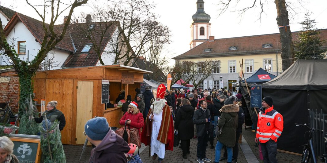 Hanau lädt zum Adventsbummel mit Märkten, Konzerten und Baumverkauf