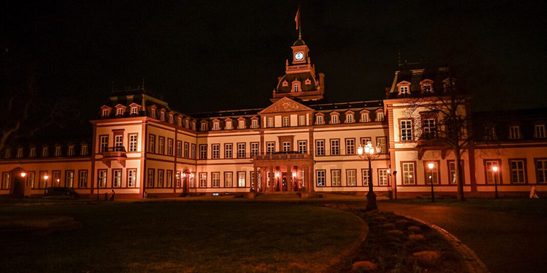 Hanau schaltet am 28. März Beleuchtung an mehreren Wahrzeichen aus zur Earth Hour